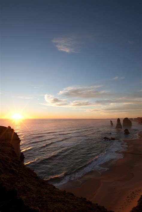 sea cliffs Beautiful World, Beautiful Places, Server Life, Twelve Apostles, Nature Photographs ...