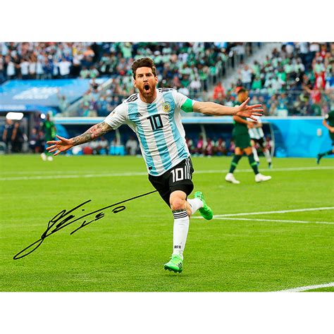 √ Messi Signed Picture