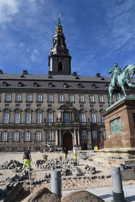 CHRISTIANSBORG PALACE editorial image. Image of folketinget - 126173610