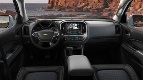 Interior of the 2015 Chevy Colorado Z71 | Chevrolet colorado, Small ...