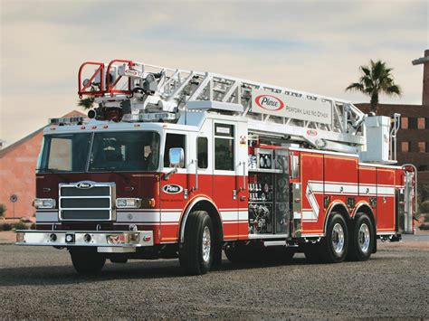 2003 Pierce Arrow X-T firetruck wallpaper | 2048x1536 | 129709 | WallpaperUP