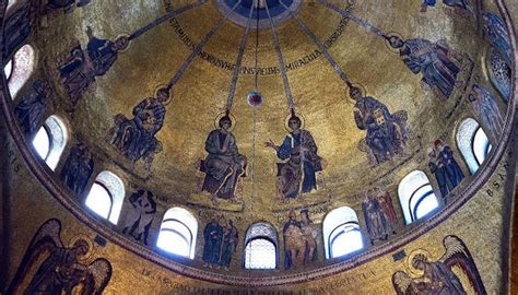 Mosaics Of St. Mark's Basilica Accentuated By Years of Restorative Works | Byzantine mosaic ...