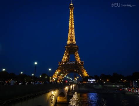 Photo of River Seine and the Eiffel Tower with its lights on - Page 121