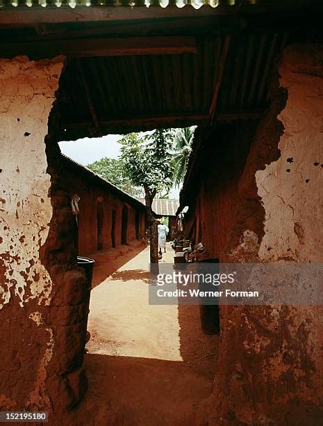 Royal Palace Of Oba Of Benin Photos and Premium High Res Pictures ...