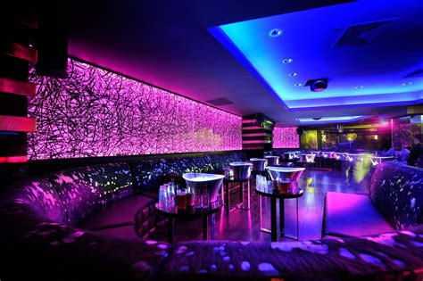 Pin by Preeti Porwal on Party at Night | Nightclub design, Bar design, Bar design restaurant