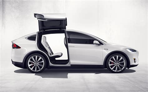 Tesla Model X gets more affordable entry variants; 90D and 70D | PerformanceDrive