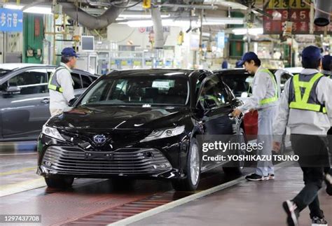 Toyota Motor Corporations Tsutsumi Plant Photos and Premium High Res Pictures - Getty Images