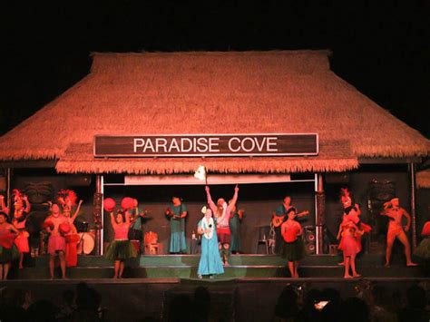 Paradise Cove Luau - Hawaii Travel Guide