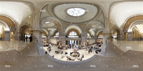 360° view of the metropolitan museum of art. new york - Alamy