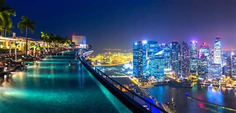 Infinity Pool Singapore - 11 Incredible Pools to Visit | AATW