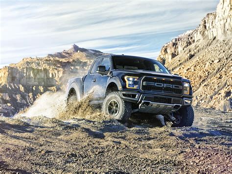 Ford F150 Raptor 2017 en Chile, una camioneta que es puro vertigo - Autocosmos.com