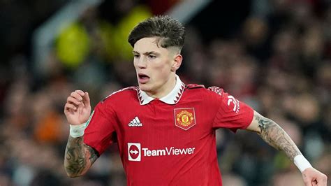 Man Utd starlet reaches 'agreement' for five-year deal with pay rise expected to match 'new status'