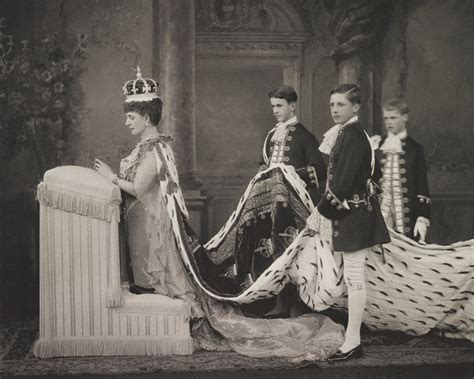 Spencer Alley: Coronation 1902