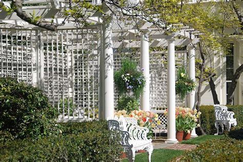 All About the White House Gardens