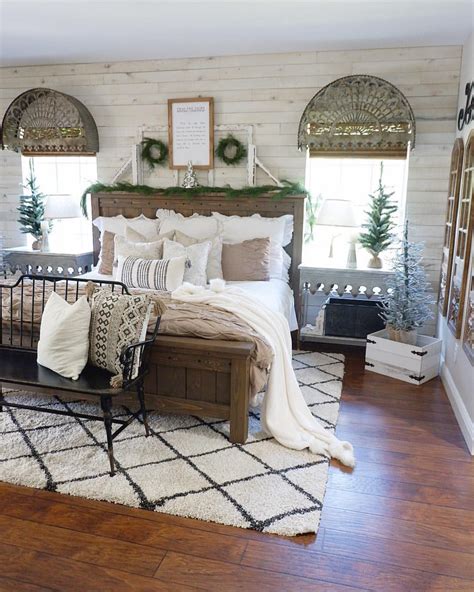 Farmhouse bedroom // farmhouse bed // rustic decor // Christmas bedroom ...