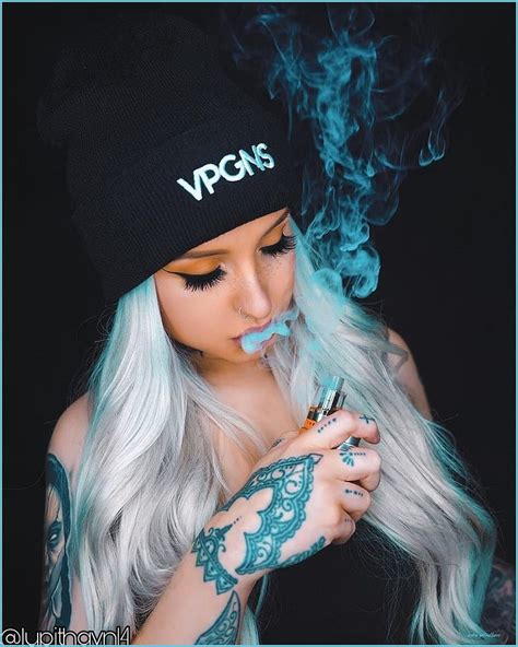 Girl Smoking - Top Girl Smoking Background - Smoking Girl, Aesthetic Smoking HD phone wallpaper ...