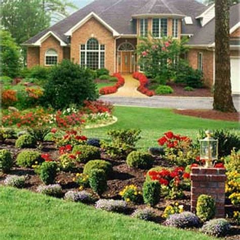 Traditional Front Yard Landscaping, landscaping ideas front yard colonial home traditi… | Front ...