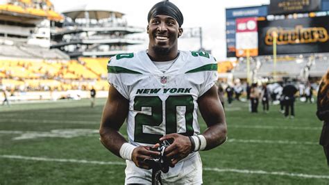 Jets’ Rookie RB Breece Hall , AKA Breece the Beast, Taking Pride In ...