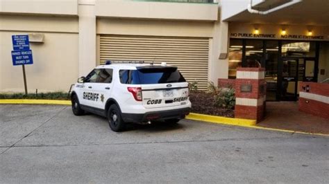 Cobb Sheriff increases deputy presence at Town Center and Cumberland ...