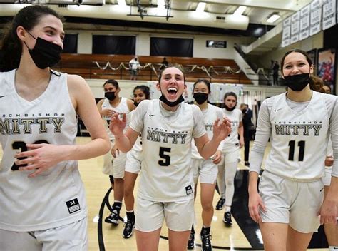 Girls basketball roundup: Mitty rallies to beat Pinewood