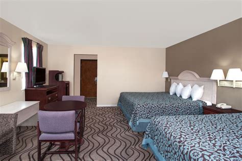 Days Inn by Wyndham Kerrville | Kerrville, TX Hotels
