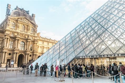 How To Book The Louvre Museum Tickets - Tower of Eiffel