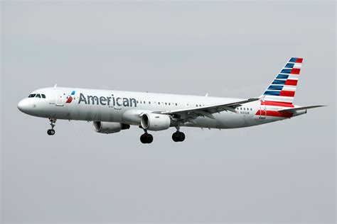 American Airlines Airbus A321-211 N181UW – v1images Aviation Media