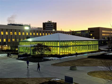 Walking Arizona: Harold B. Lee Library, Brigham Young University Campus, Provo, Utah