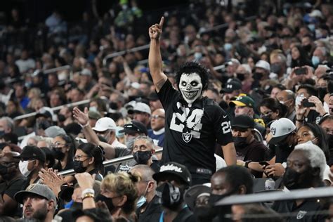 Raider Fans - Oakland Raiders Photo (44575829) - Fanpop