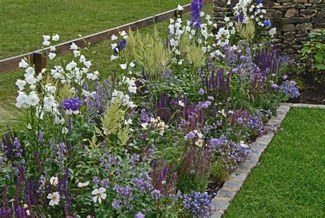 How to create borders in your garden - Richard Jackson Garden