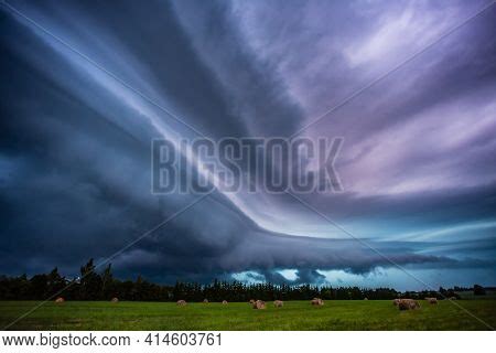 Supercell Storm Clouds Image & Photo (Free Trial) | Bigstock