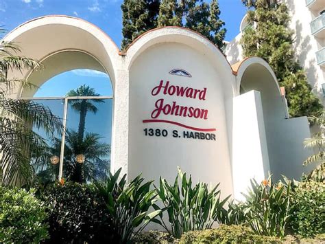 Howard Johnson Anaheim Hotel and Water Playground Review - The Mommy ...