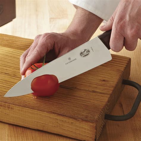 Victorinox Fibrox Vs Rosewood: Which Is the Better Carving Knife?