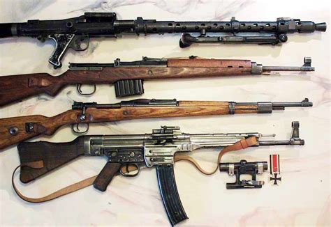 german machineguns submachineguns sniperrifles and rifles during ww2