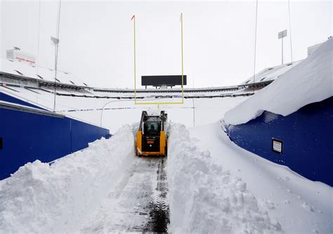 Bills-Jets Game Is Moved to Detroit as Snow Blankets Buffalo Area - The ...