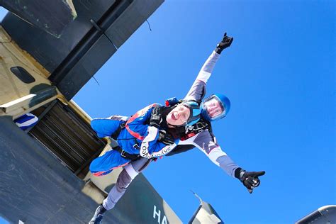 Skydive Hibaldstow | Tandem and Charity Skydiving from Just £179