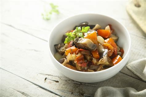 Unlimited Slow Cooker Vegetable Stew | The Leaf