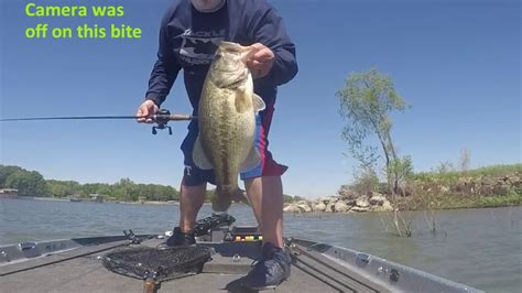 Lake Tawakoni Texas bass fishing - YouTube