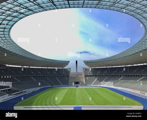 Berlin olympic stadium architecture hi-res stock photography and images ...