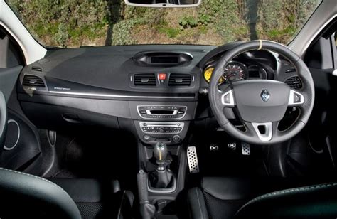 Renault Megane Renaultsport 2009 - Car Review - Interior | Honest John