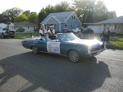 Minot High homecoming parade | News, Sports, Jobs - Minot Daily News