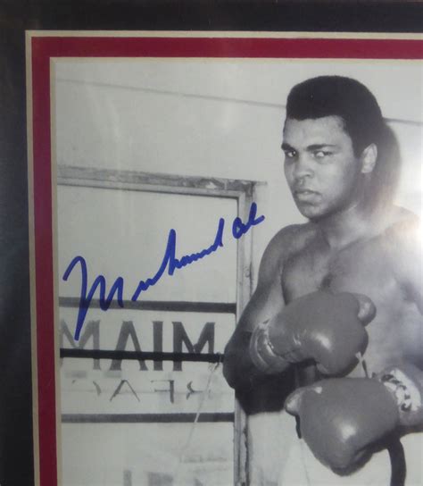 Muhammad Ali Autographed Signed Auto Framed 8x10 Photo - Beckett Certified