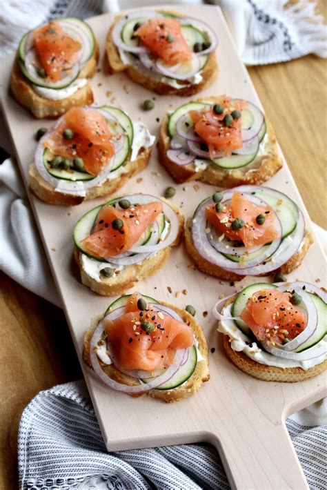 Everything Bagel Smoked Salmon Toasts | sarahaasrdn.com - Sara Haas, RDN, LDN