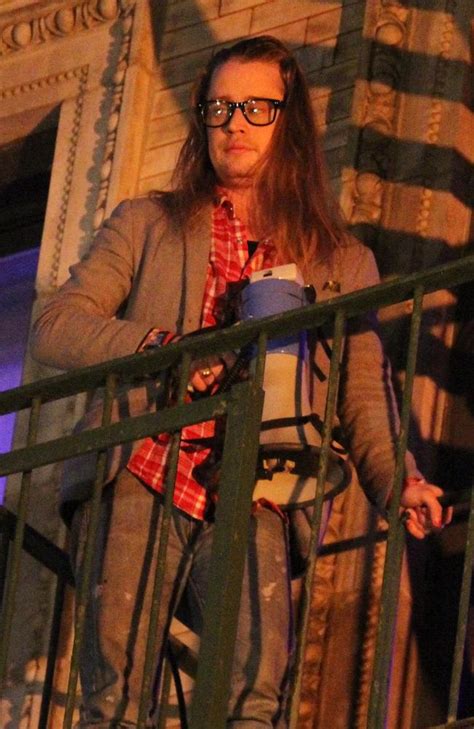 Macaulay Culkin looks unrecognisable filming TV show in New York | Pics | news.com.au ...