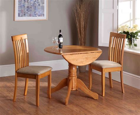 Drop Leaf Dining Table for Small Spaces