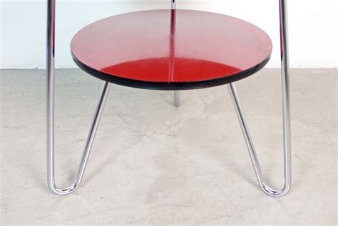 Red round coffee table in steel - 1950s - Design Market
