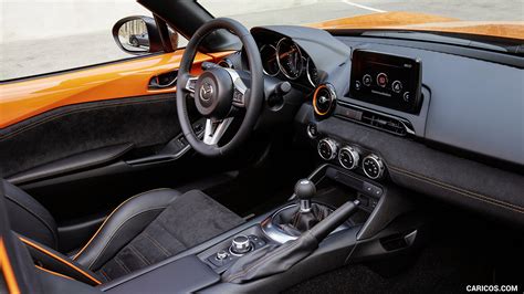 2019 Mazda MX-5 Miata 30th Anniversary Edition - Interior | Caricos