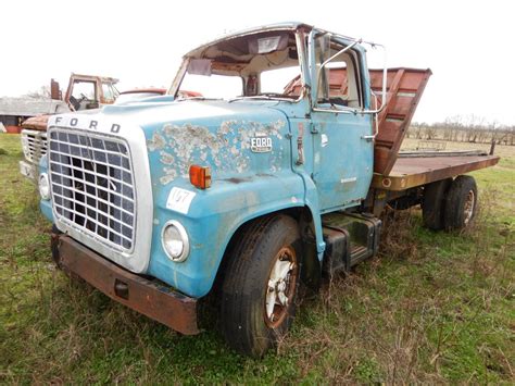 FORD 7000 FLATBED TRUCK; VIN/SN:UVHA9280 --S/A, CAT 3208 DIESEL ENGINE, 5&2 SPEED TRANS, GVWR 21K LB