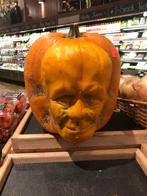 This pumpkin grown in a face mold : r/mildlyinteresting