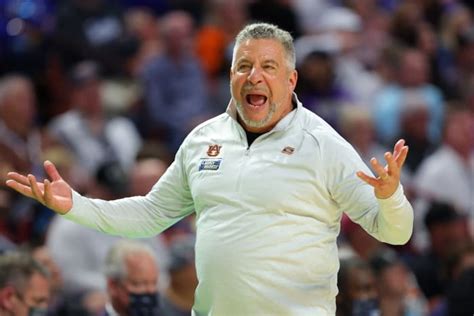 Cameras Caught Auburn Coach Bruce Pearl Saying 'Roll Tide' - The Spun